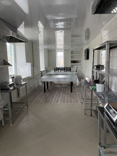 Гостиница, 370 м²