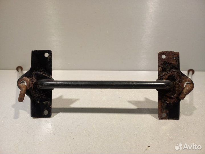 Крепление аккумулятора Mitsubishi Outlander 3 4B12