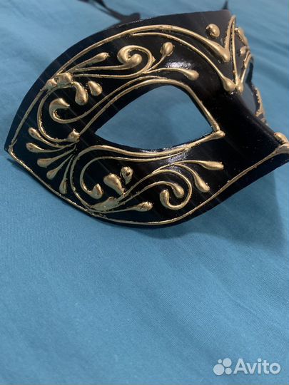 Венецианская карнавальная маска