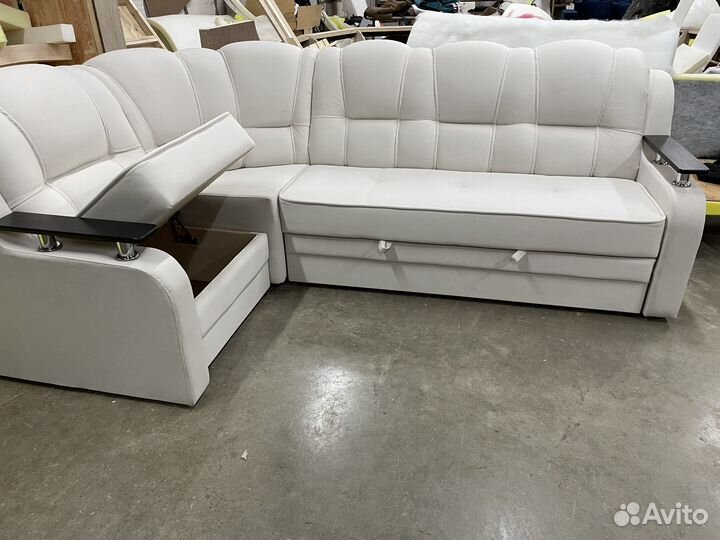 Угловой диван