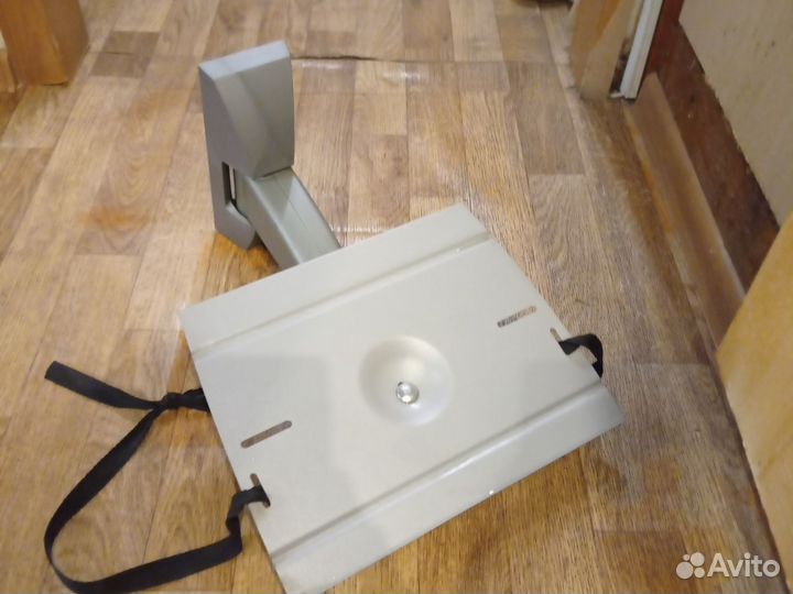 Кронштейн под телевизор