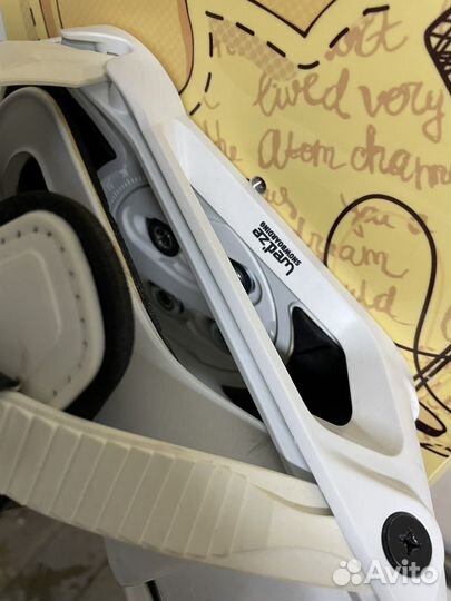 Сноуборд с креплениями