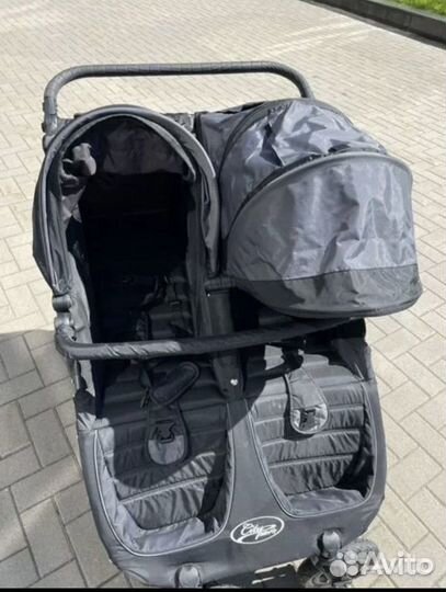 Коляска для двойни