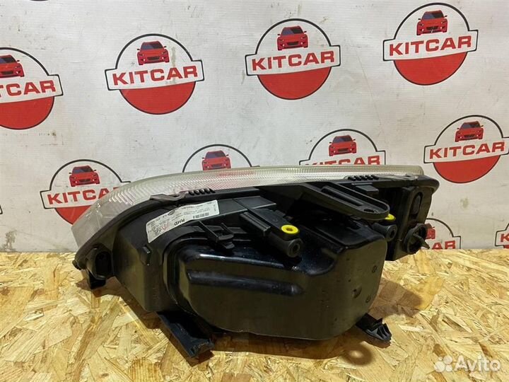 Фара правая Ford Focus C-Max