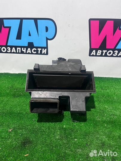 Корпус воздушногo фильтра Lexus RX 4 2017