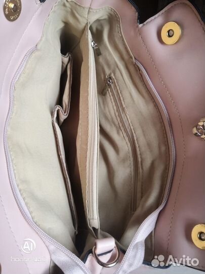 Сумка бежевая с цветком новая