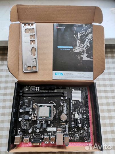 Материнская плата с процессором i7 6700k и кулером