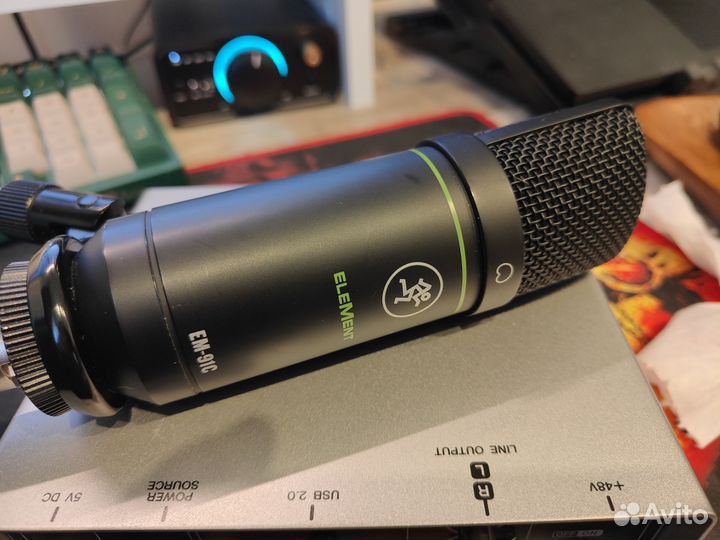 Микрофон студийный Mackie EM-91C XLR