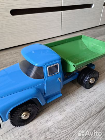 Модель грузовика