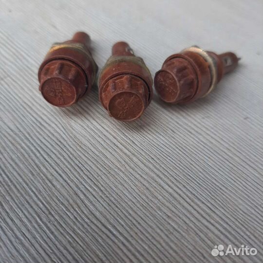 Держатель предохранителя