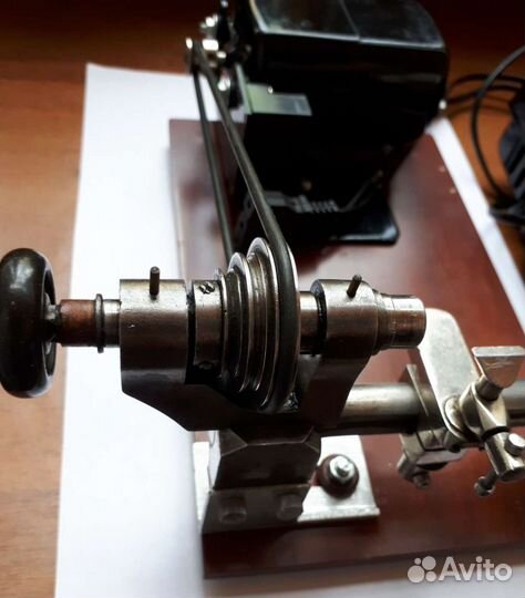 Часовой токарный станок СССР Частех