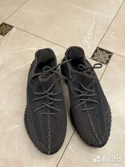 Кроссовки мужские Adidas Yeezy Boost 350 v2 Изики