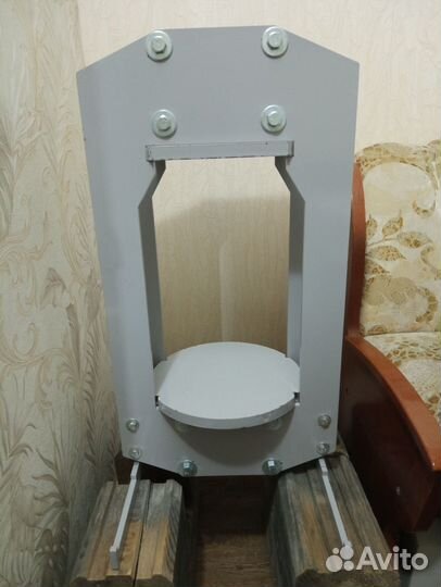 Рама пресса 30 тонн для холодного отжима масла