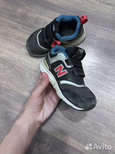 Кроссовки детские new balance 24 размер