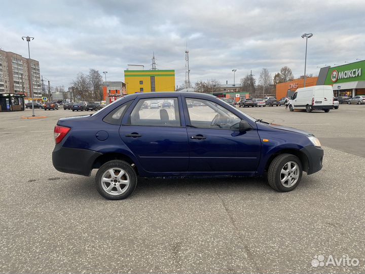 LADA Granta 1.6 МТ, 2012, 170 000 км