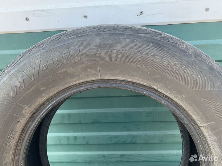 Bridgestone MY-02 Sporty Style 205/65 R15 94V