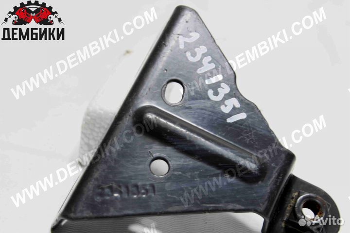 Кронштейн 2341351 scania R