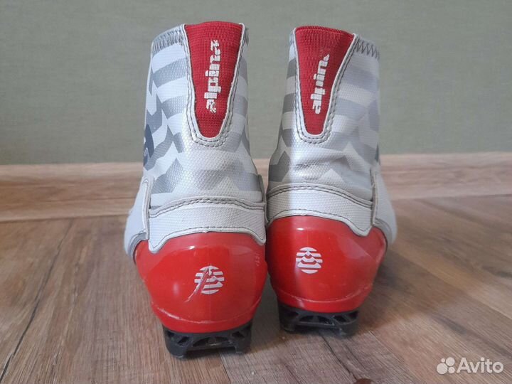 Лыжные ботинки alpina