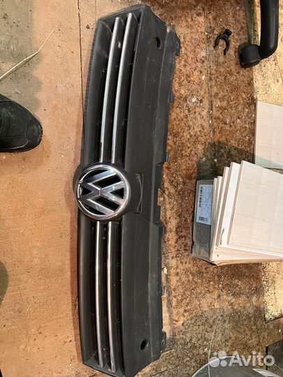 Решетка радиатора volkswagen polo 5