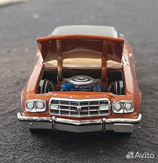 Greenlight 1/64 1973 Ford Gran Torino
