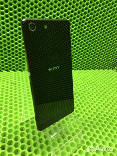 Телефон Sony e5633 (24854)