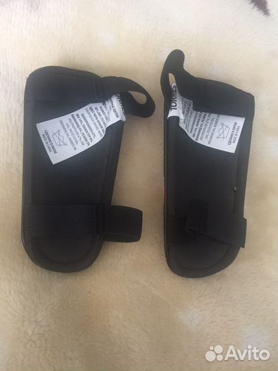 Щитки футбольные детские