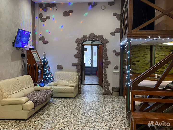 Сауна Монро с теплым бассейном и караоке