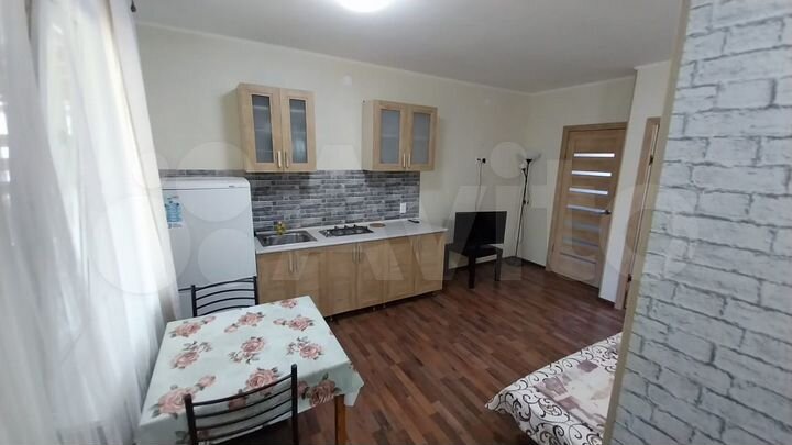 Комната 38 м², 2/2 эт.