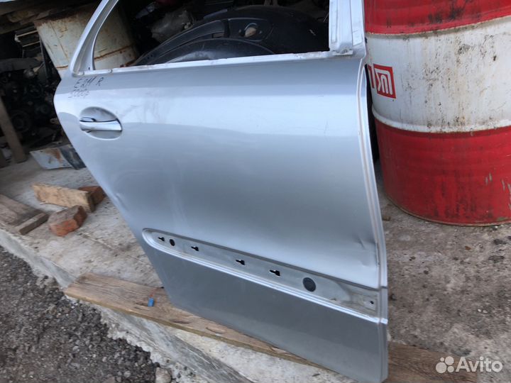 Дверь Mercedes e211 w211 правая задняя