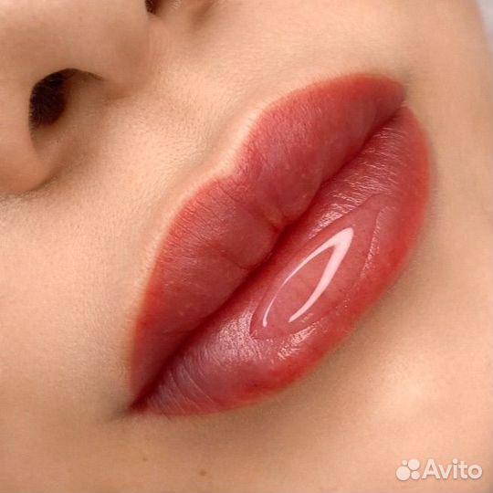 Перманентный макияж бровей губ и век