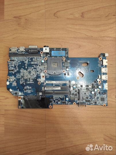 Материнская плата (6-71-P15E0-D06 )