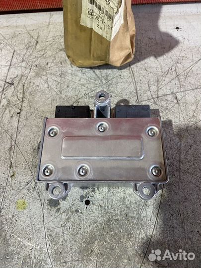 Блок управления SRS подушек безоп опель астра Н