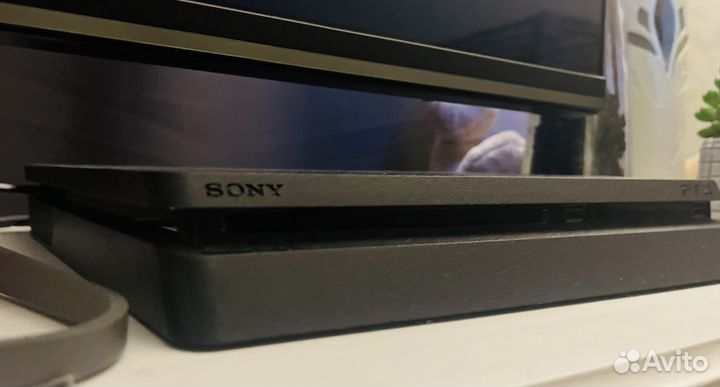 Игровая приставка ps4 с играми