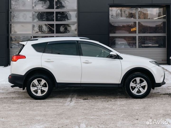 Toyota RAV4 2.5 AT, 2014, 193 278 км