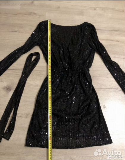 Платье пайетки 42