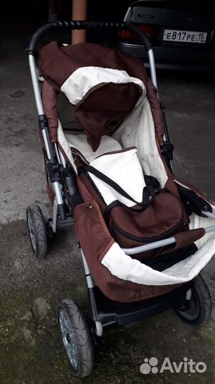 Прогулочная коляска