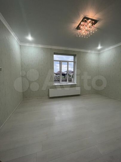 Дом 180 м² на участке 5,5 сот.