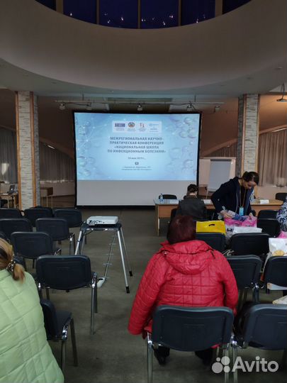 Аренда проектора Epson высокой яркости 4000 люмен