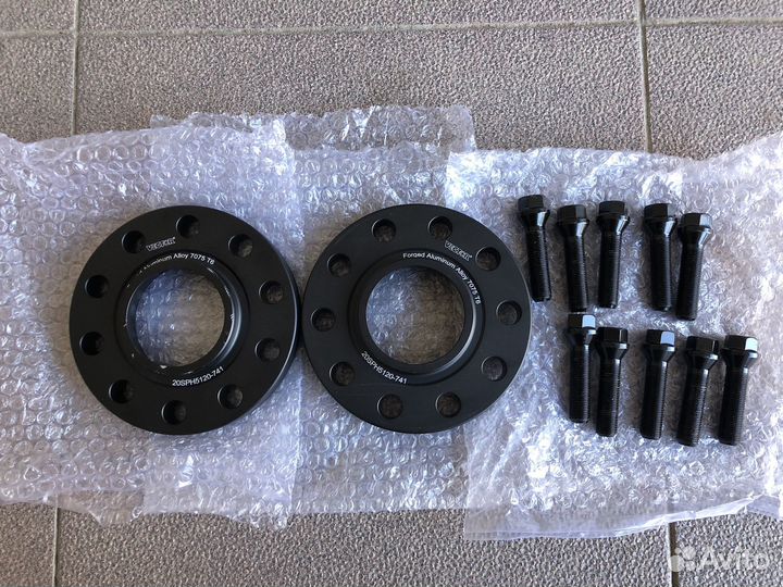 Колесные проставки BMW X6 (F16)