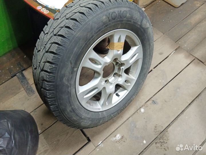 Yokohama Ice Guard IG35 235/65 R17