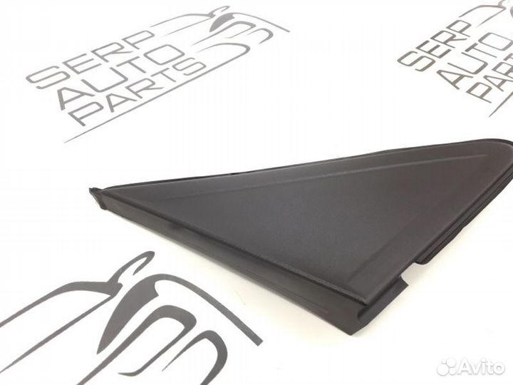 Накладка крыла правая Ford Focus 2 CB4 1.6 100Л/С