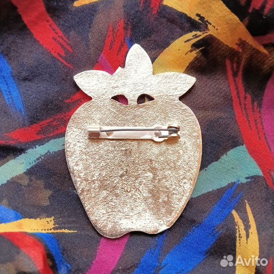 Винтажная брошь Яблоко, СССР, эмаль