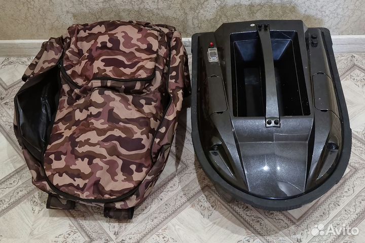 Катер прикормочный