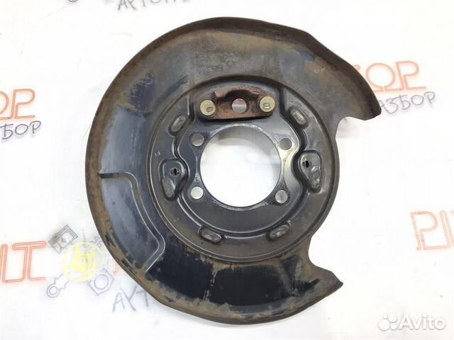 Щит опорный задний левый Nissan Teana (J31) 2005