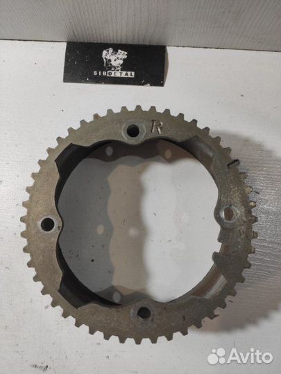 Шестерня распредвала правая Toyota Celsior UCF20