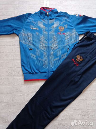 Спортивные костюмы 