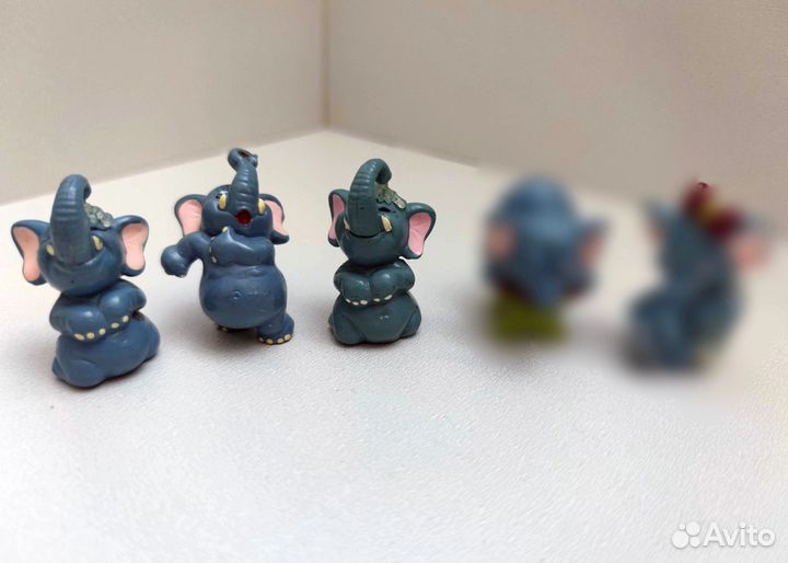 Киндеры 90х, львы, львята, слоны, пингвины, акулы