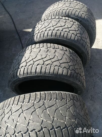 Pirelli Ice Zero 275/40 R21 и 305/35 R21 109H