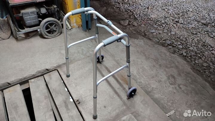 Ходунки складные