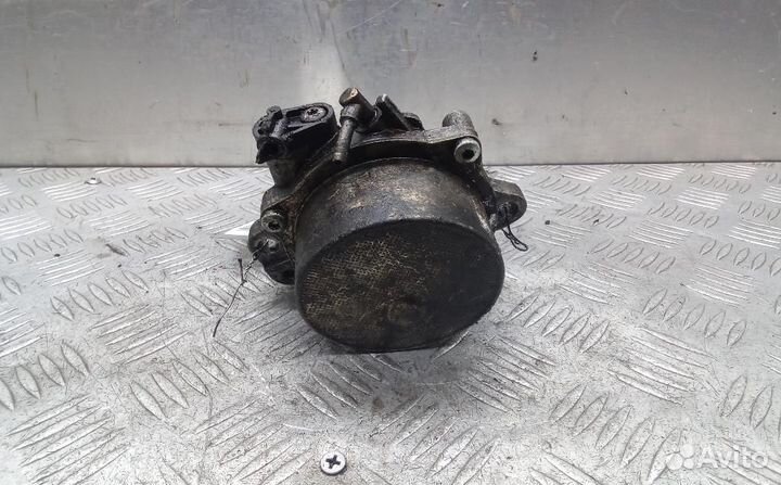 Насос вакуумный Opel Astra J